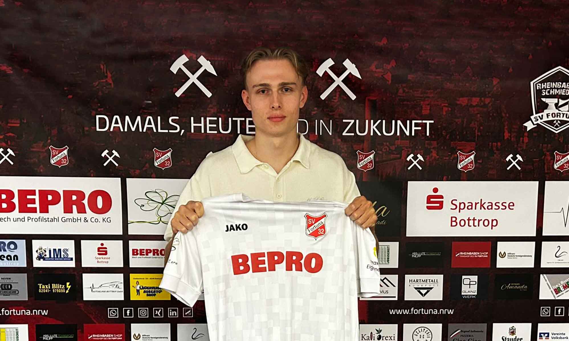 Fynn Henkel verstärkt Fortunas Abwehr!