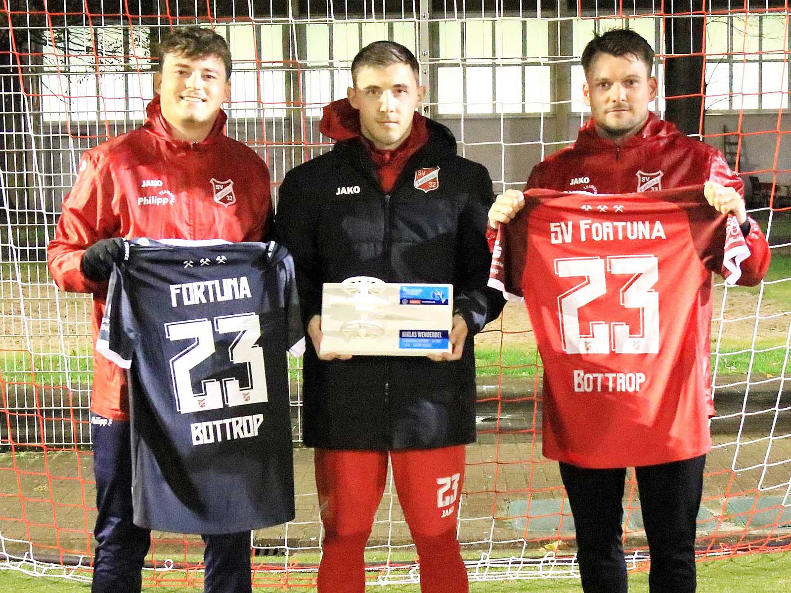 Niklas Wenderdel erhält Torjägerkanone